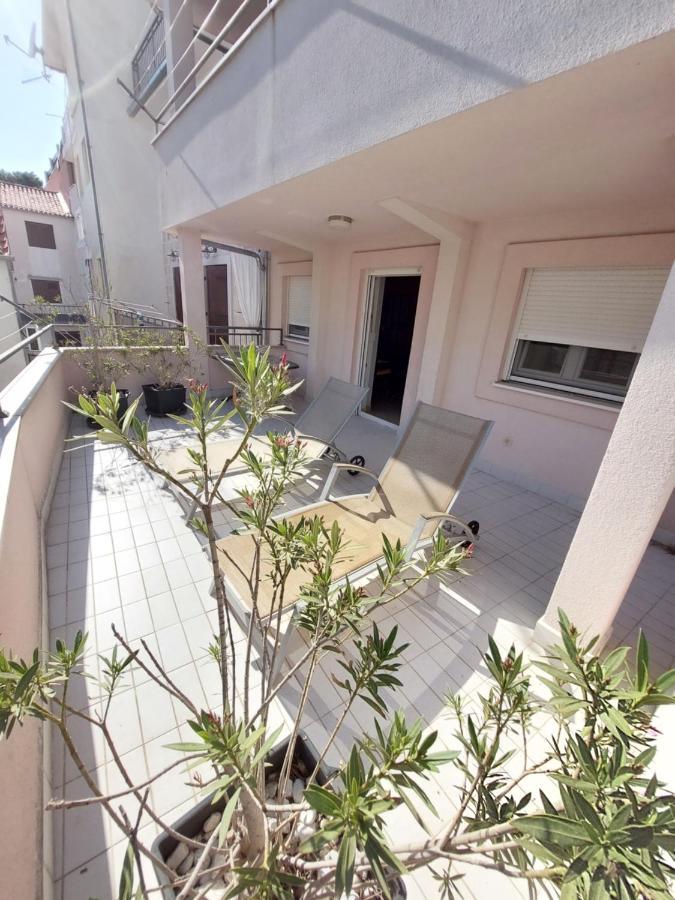 Holiday Baska Voda Exterior photo