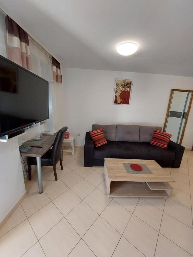 Holiday Baska Voda Exterior photo